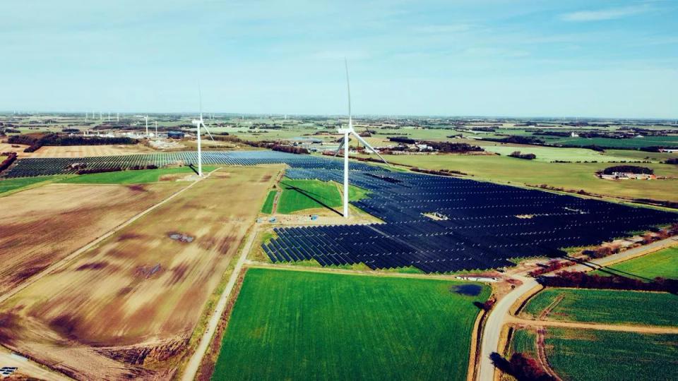 Eurowind Energy pregătește un proiect hibrid, eolian-fotovoltaic, în județul Constanța