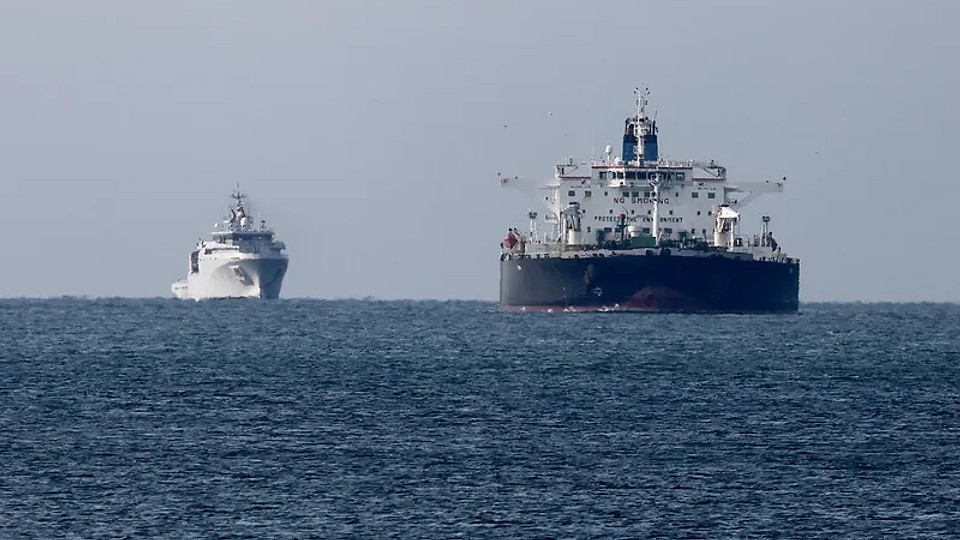 Război Marea Britanie-Rusia. 544 de petroliere-fantomă ale lui Putin vor fi confiscate în apele britanice