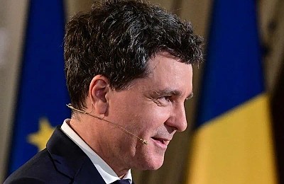 Nicușor Dan cere scuze poporului francez, după jignirile aduse Franței, de Simion