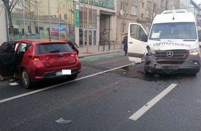 Luni, 6 martie, a avut loc un accident în Cluj-Napoca, pe Bulevardul 21 Decembrie 1989