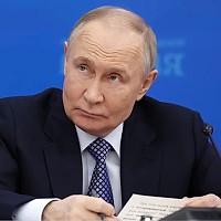 Putin, dispus să oprească războiul din Ucraina și returnarea teritoriilor. Condiția pentru Trump
