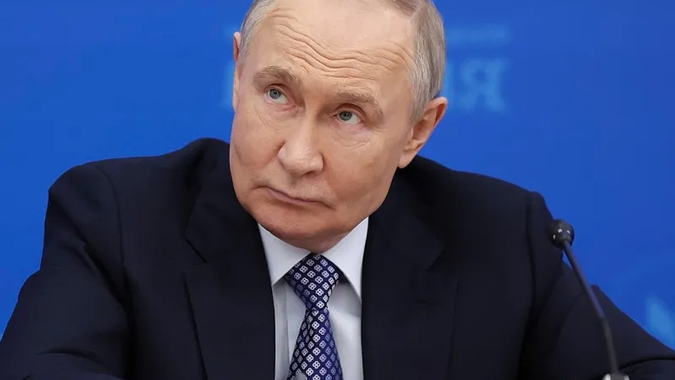Putin, dispus să oprească războiul din Ucraina și returnarea teritoriilor. Condiția pentru Trump