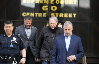 Fostul şef al National Rifle Association, Wayne LaPierre, găsit vinovat de corupţie într-un proces civil la New York. El a fost găsit vinovat de un juriu civil şi de proastă gestionare şi condamnat la plata unor despăgubiri de 4,3 milioane de dolari