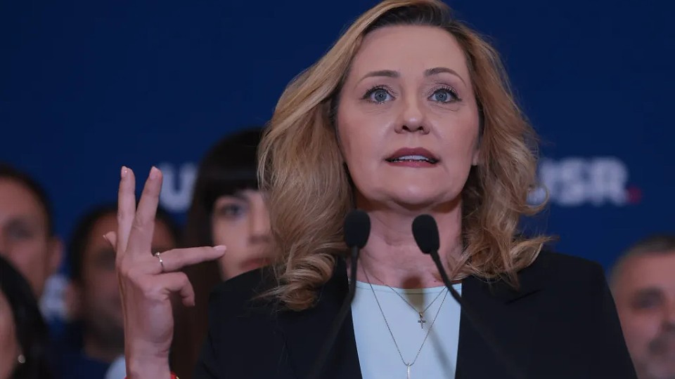 Poate e cazul ca Lasconi să spună unde l-a „văzut” pe Putin / Reacția președintei USR