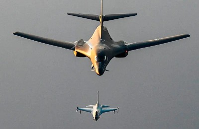 Putin cere trupe ale Chinei, ca „garanții de securitate”. SUA trimit bombardiere să apere Europa