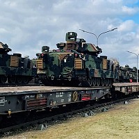 Europa cumpără blindate și rachete din SUA pentru Ucraina. Câte miliarde va plăti?