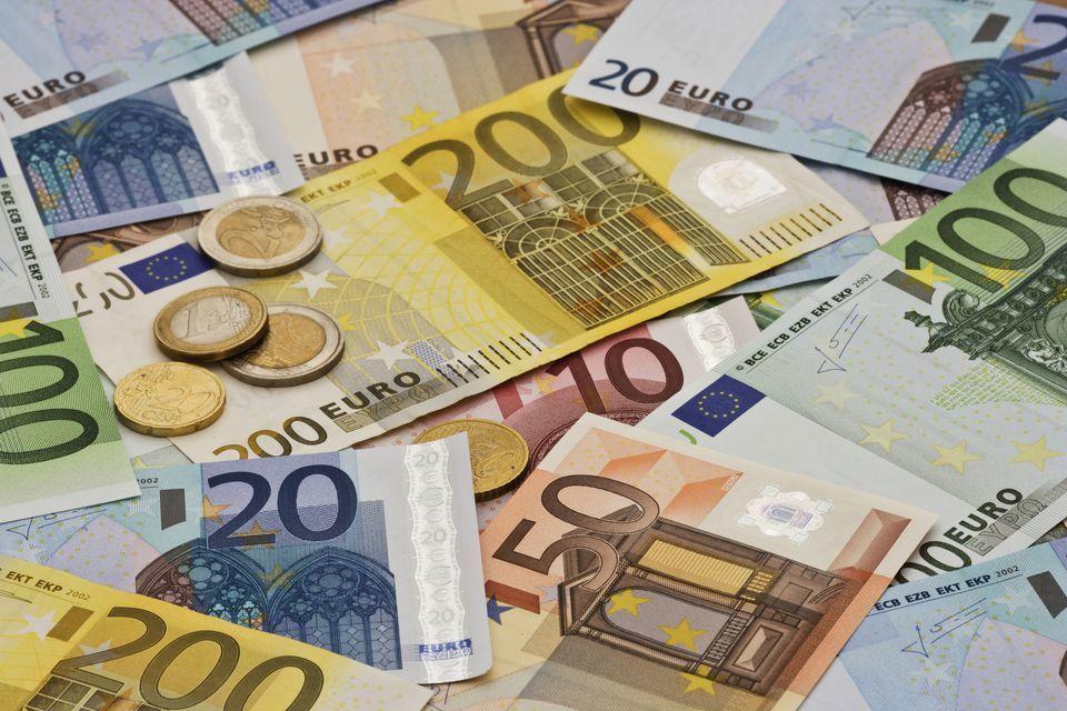 Croaţia a intrat în Spaţiul Schengen şi în zona euro