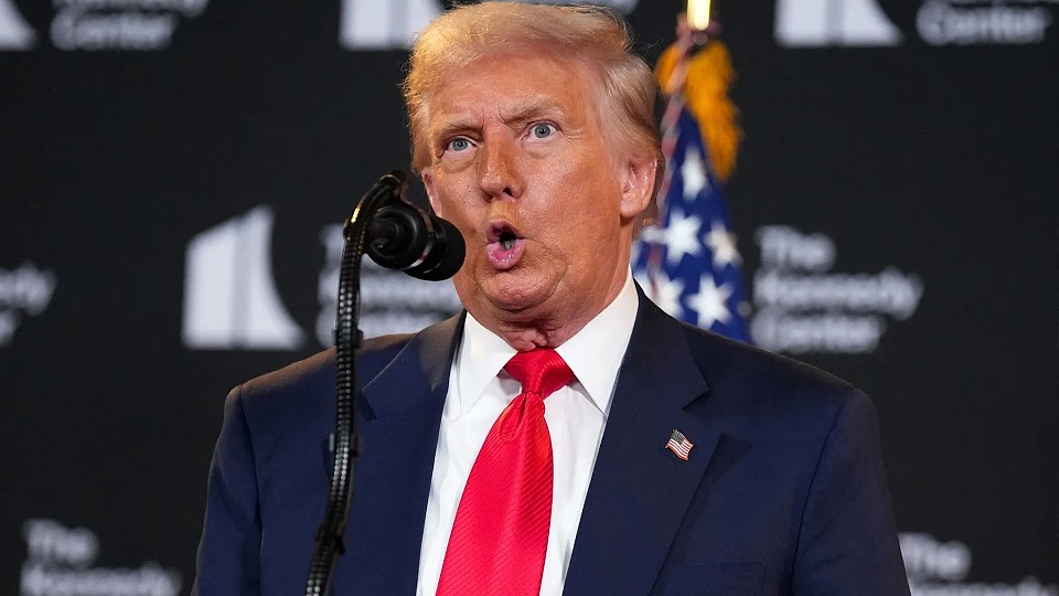 Trump, mesaj dur pentru Putin, înaintea summitului din Alaska: „Vor fi consecințe foarte grave” dacă nu pune capăt războiului / „Șanse foarte mari” pentru o întâlnire Zelenski-Putin