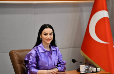 Guvernatoarea băncii centrale din Turcia a demisionat după opt luni în funcţie, invocând nevoia de a-şi proteja familia