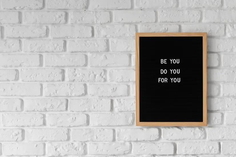 Tendințe de elemente decorative pentru pereți în toamna 2024