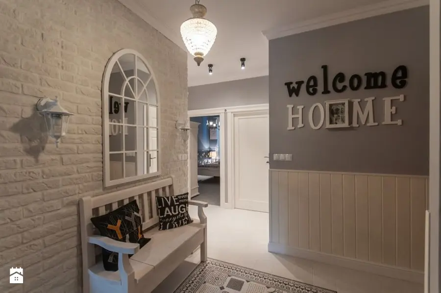 Cum punem in valoare amenajarea holului