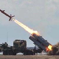 Ucraina a folosit rachete Neptun în loviturile asupra portului rus Novorosiisk și rafinăriei din Saratov. Impact pe piața petrolului