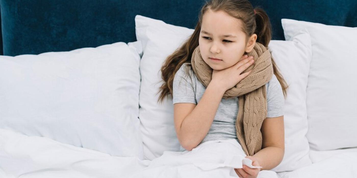 Pietre pe amigdalite la copii: ce sunt, cauze și cum se tratează