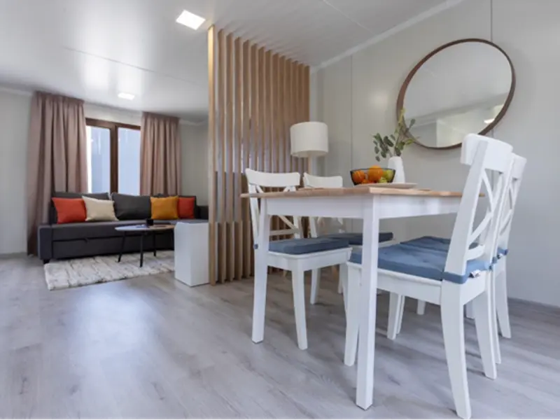 Viitorul construcțiilor: case din containere, accesibile și prietenoase cu mediul