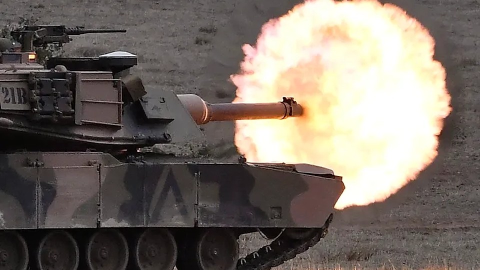 NATO comandă de 200.000.000 € cartușe calibru 120 mm. Rheinmetall construiește fabrică de muniție în România