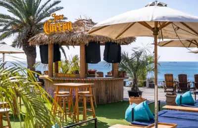 Top 6 Tips for Creating a Unique Beach Bar