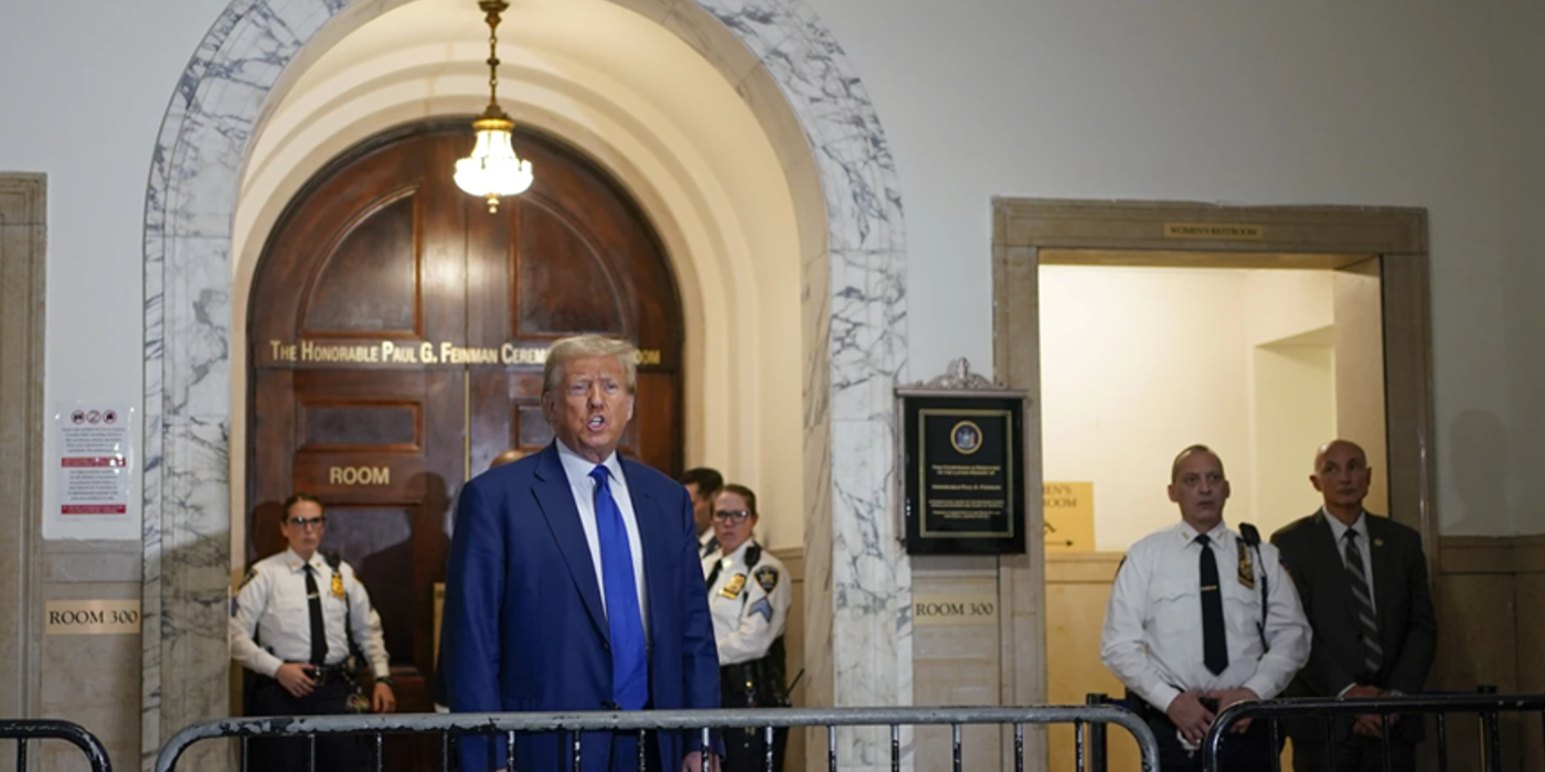 Trump, amendat cu 10.000 de dolari, în urma unor comentarii înainte de procesul civil în care este judecat de fraudă la New York