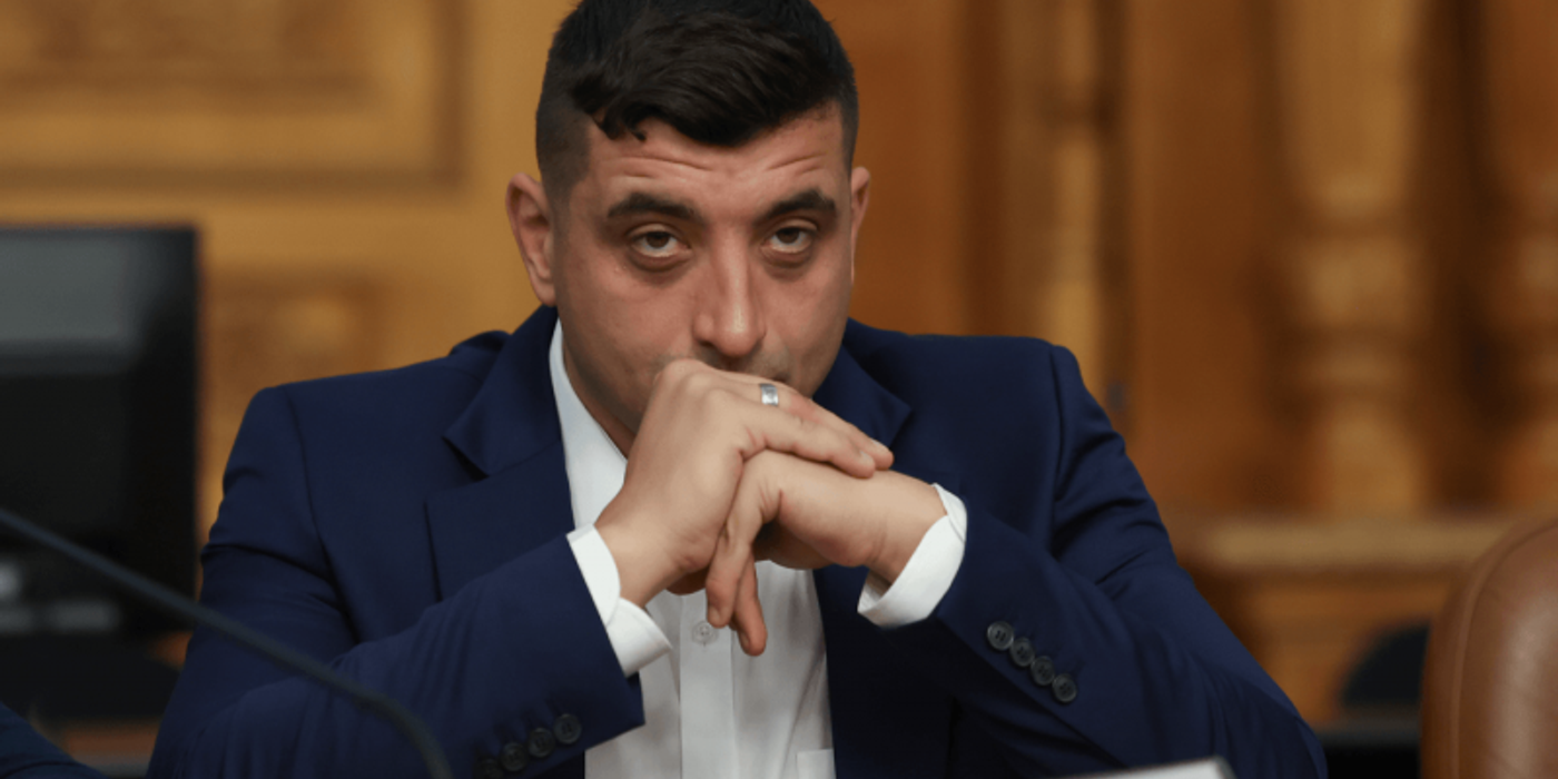 AUR, în criză înainte de alegeri. Tot mai mulți membri părăsesc partidul
