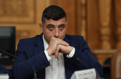 AUR, în criză înainte de alegeri. Tot mai mulți membri părăsesc partidul