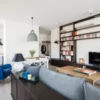 Atmosfera confortabila in stil scandinav cu accente de albastru