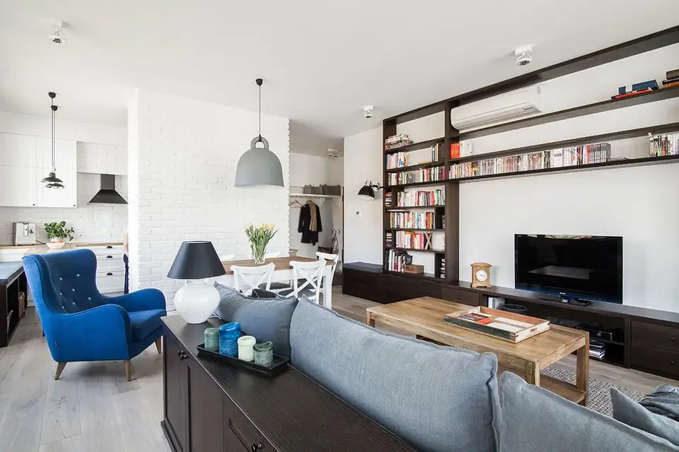 Atmosfera confortabila in stil scandinav cu accente de albastru