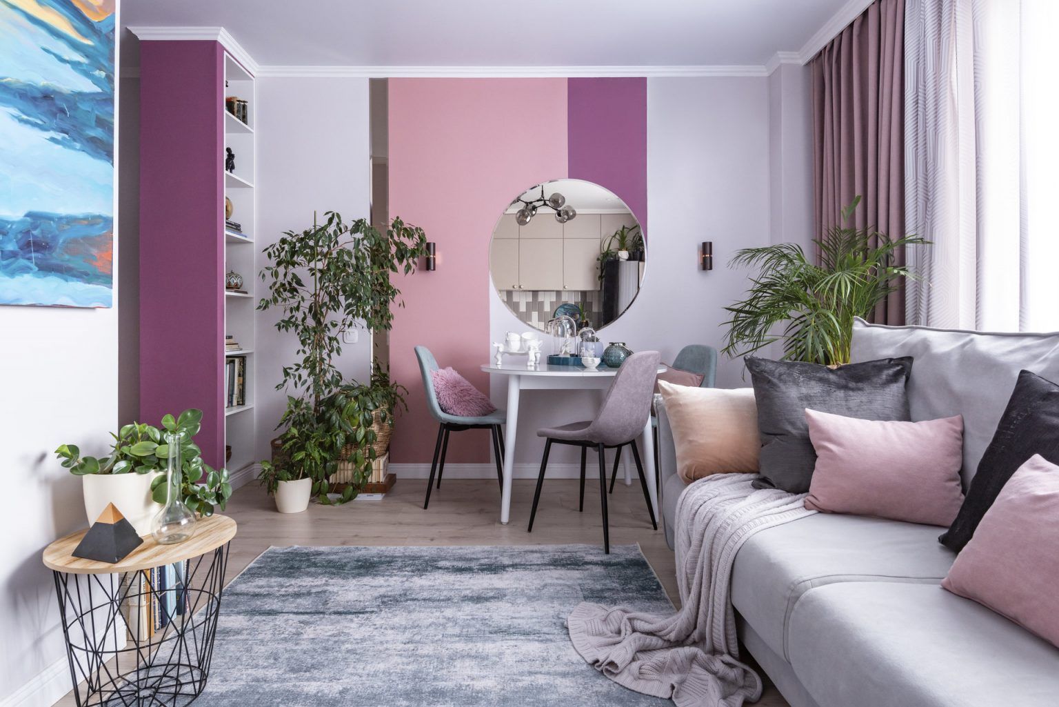 Transformarea unei garsoniere intr-un apartament cu doua camere modern si pastelat