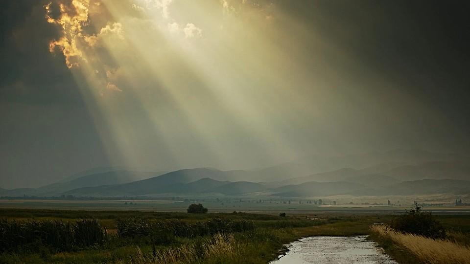 Prognoza meteo, 10 iulie. Temperaturile scad ușor în mai multe regiuni ale României. Zonele în care va ploua