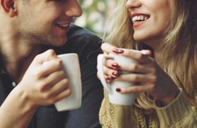 Impactul consumului de cafea și ceai asupra sănătății dentare: Ce trebuie să știi