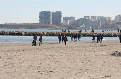 Plajele de pe litoral, transmise gratuit primăriilor