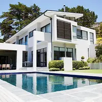 Cum să construiești o piscină exterioară- sfaturi utile