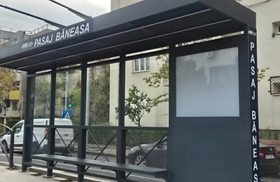Veste bună pentru „Tramvaiul Corporatiștilor”: Copertinele stațiilor de pe linia 5 au ajuns în Portul Constanța