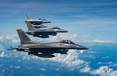 20 de avioane de luptă F-16, vândute de americani „partenerului strategic” care anticipează un război regional declanșat de China