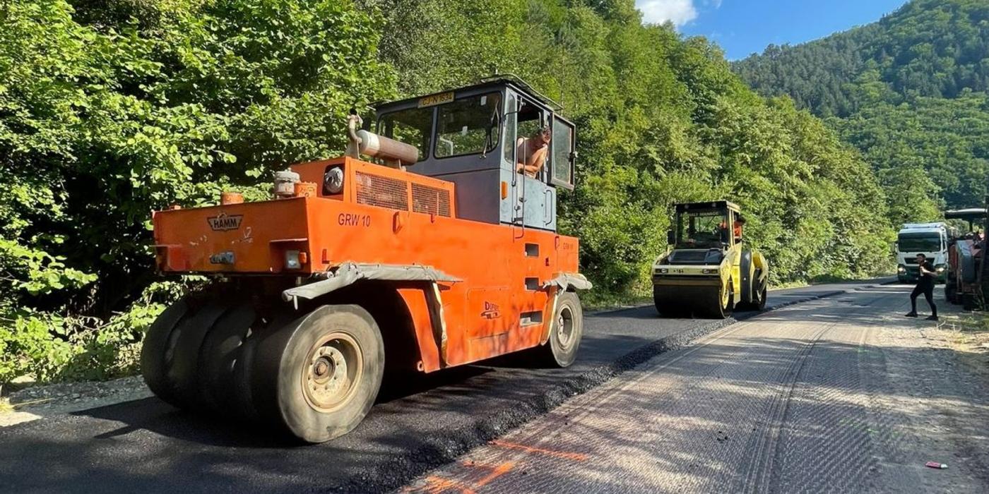 Au fost semnate patru noi contracte pentru execuția de lucrări de întreținere a drumurilor județe clujene