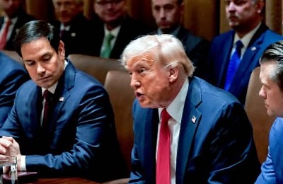 Se tulbură apele în jurul lui Trump. Senatorii democrați îl trag la răspundere pentru atacul lansat asupra Iranului