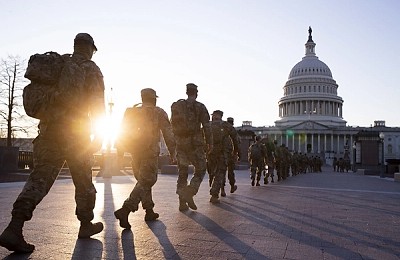 New York și Washington, în alertă de grad zero: forțe speciale pe străzi după loviturile din Iran