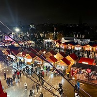 Fuego, Smiley și Loredana, printre artiștii care vor cânta la West Side Christmas Market 2025. Programul concertelor din prima săptămână a Târgului de Crăciun din Drumul Taberei