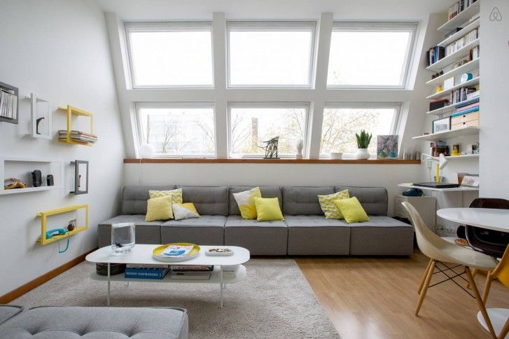 Detalii colorate intr-o amenajare contemporana cu trasaturi minimaliste