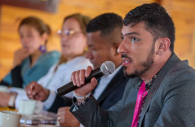 Un fost actor de filme pentru adulți și activist LGBT a ajuns ministru în Columbia, o țară profund catolică