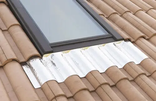 Alege corect banda de etanșare pentru acoperiș aici mai multe detalii