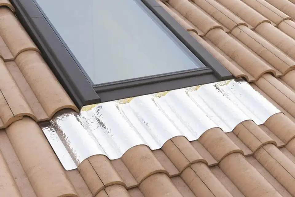 Choose the Right Roofing Sealant Band