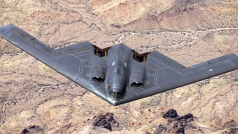 B 2 Spirit al SUA a făcut praf centrala nucleară Fordow a Iranului. Trump: „Nu mai există”