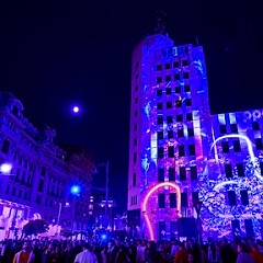 Orașul luminii și labirintul urban. Cum recuperează pietonii bulevardele la Spotlight și ce trasee schimbă STB-ul