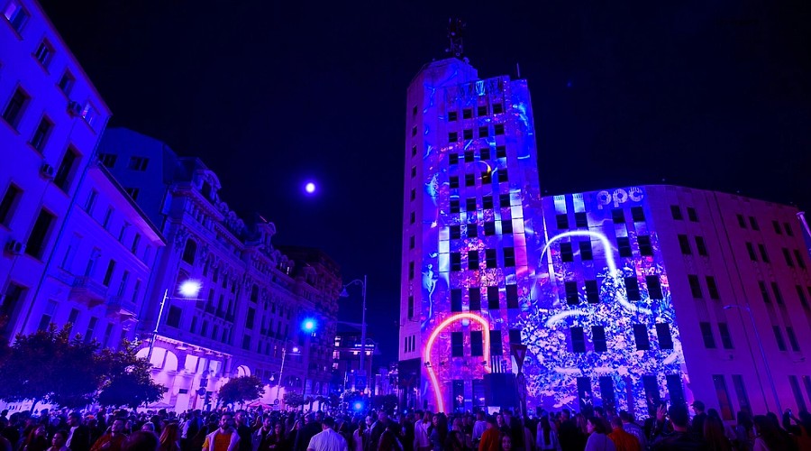 Orașul luminii și labirintul urban. Cum recuperează pietonii bulevardele la Spotlight și ce trasee schimbă STB-ul