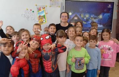 Book-uria lecturii la Năvodari. Ediția a V-a a proiectului care aduce cărțile și tradițiile în clasele elevilor