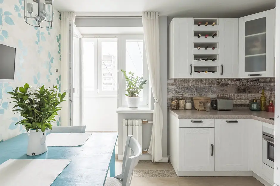 Doi tineri si-au amenajat singuri apartamentul de 50 metri patrati