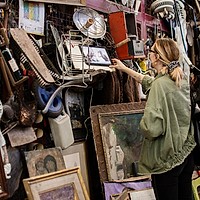 Antique Market revine la Romexpo: porțelanuri, bijuterii, tablouri și alte obiecte vintage, în perioada 12–15 februarie