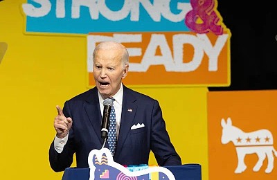 Fostul preşedinte Joe Biden îl acuză pe actualul preşedinte, Donald Trump, că a distrus democraţia