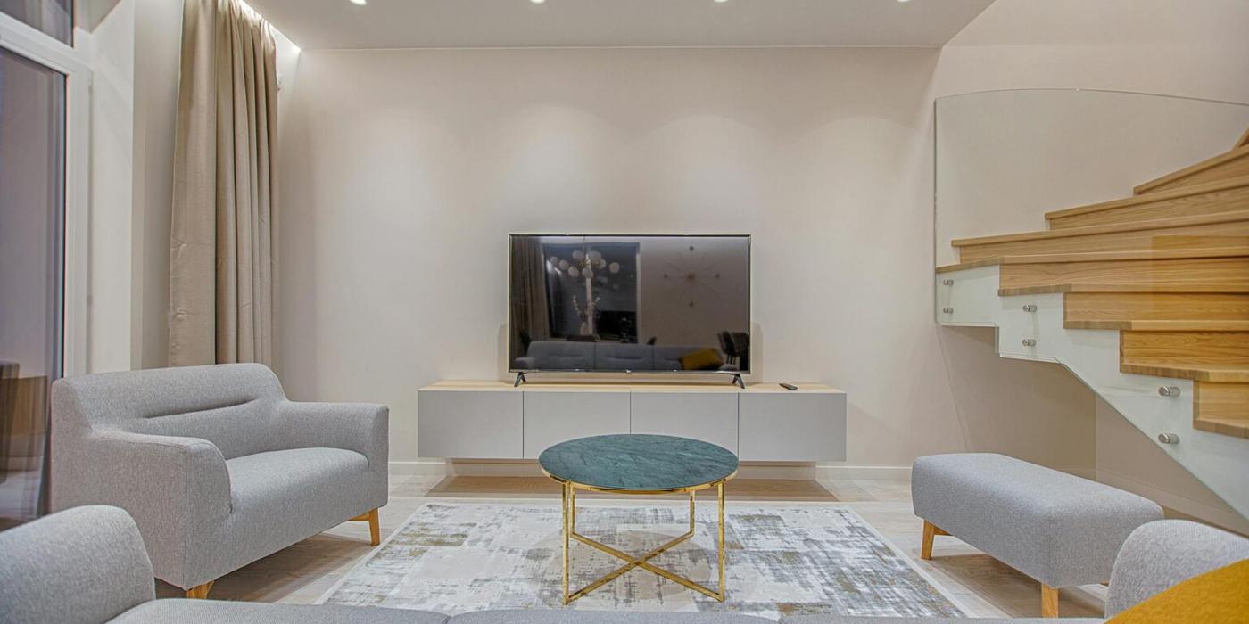 Cele mai noi texturi în tendințe pentru perdelele din sufragerie