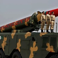 Turcia anunță că intră în cursa înarmării nucleare regionale. Putin cere descurajarea acestui proces