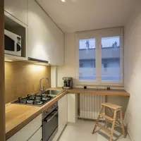 Cum a fost renovata o bucatarie lunga si ingusta foto inainte si dupa